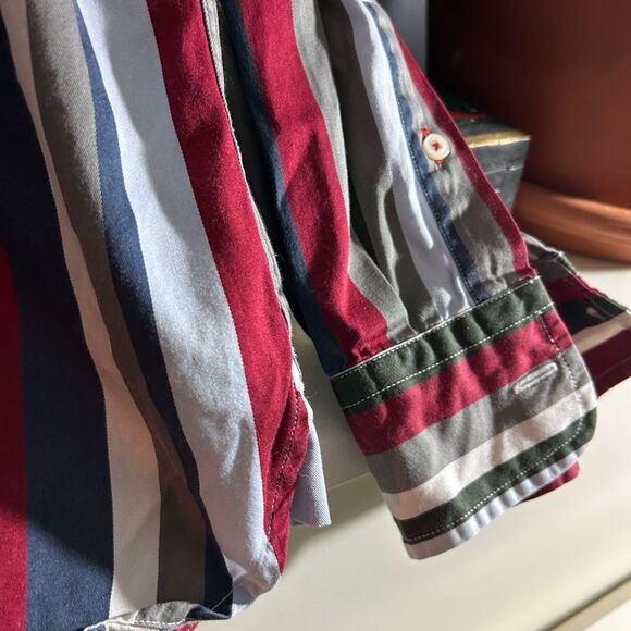 Vintage Y2K Tommy Hilfiger Red and Blue Striped Men's Shirt XL - Picture 7 of 16